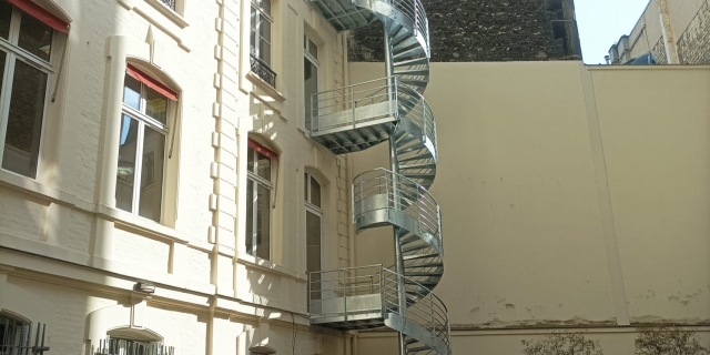 Helicoidal staircase